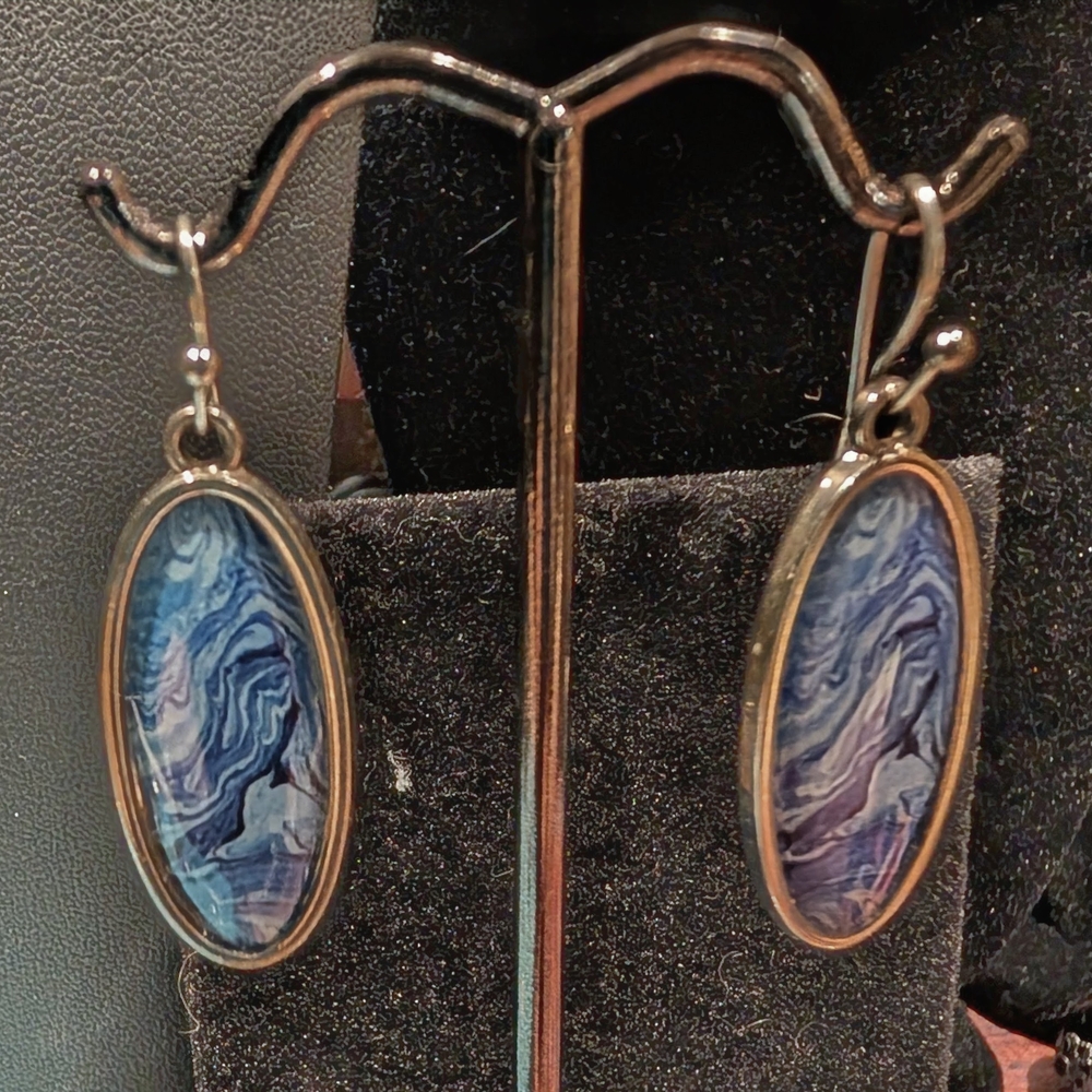Elegant Blue Swirl Earrings
